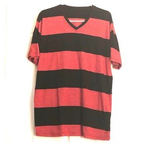 💥💕2/$10 GALAXY V-Neck💕💥